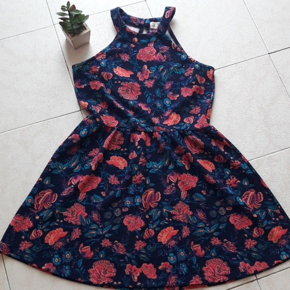 Pink Rose Dresses & Skirts - 🌹 Pink Roses Dress 🌹